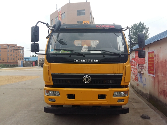 東風(fēng)黃牌隨車(chē)吊