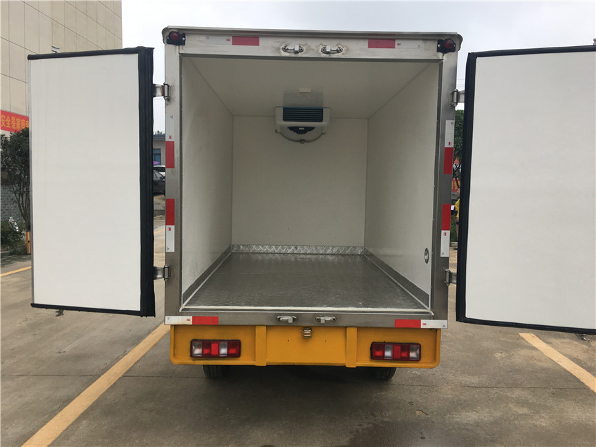 長(zhǎng)安單輪 2.68米冷藏車