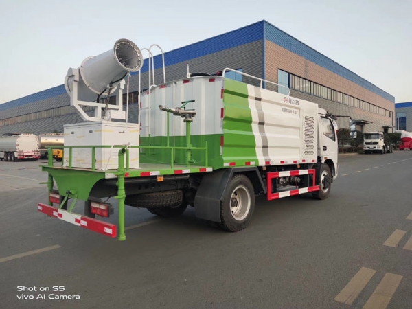 國六東風(fēng)大多利卡多功能抑塵車