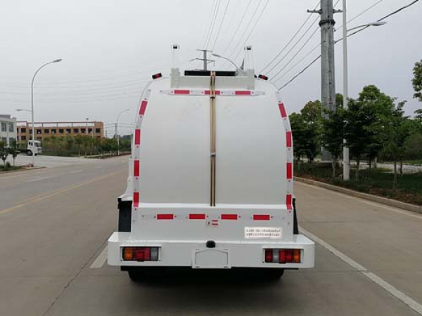 五十鈴國(guó)六5方餐廚垃圾車(chē)