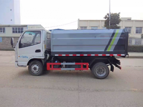 凱馬國(guó)六藍(lán)牌4方自裝卸（掛桶）式垃圾車