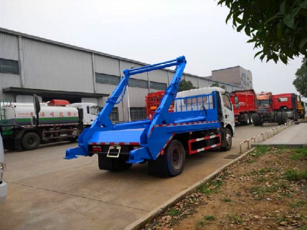 東風(fēng)多利卡國六6方擺臂式垃圾車