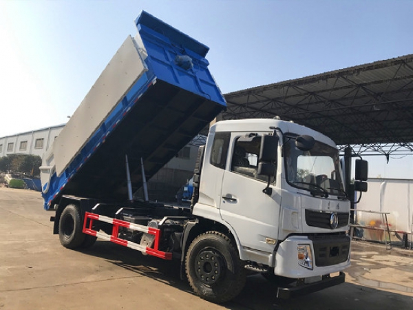 國六東風(fēng)專底16~18方污泥運輸車
