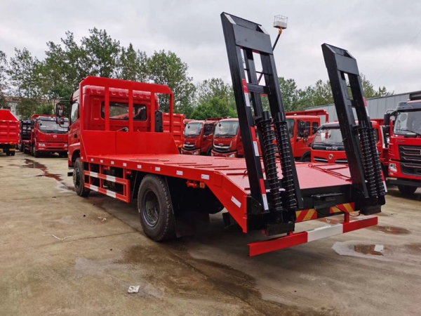 國(guó)六東風(fēng)D17-H平板拖車