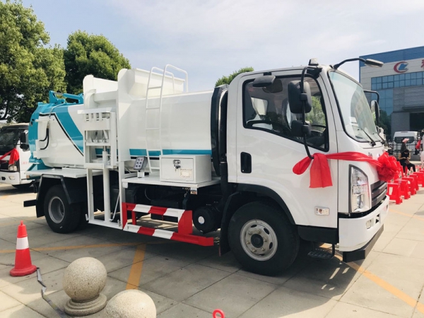 陜汽軒德X9餐廚垃圾車(chē)5-8方