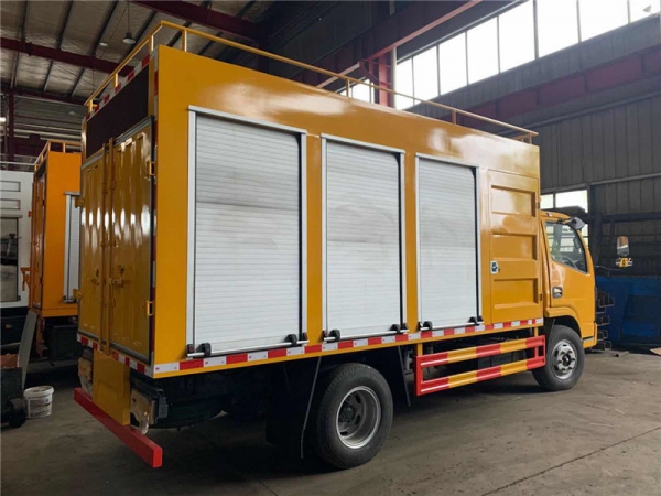 東風(fēng)小多利卡6方污水處理車，凈化車