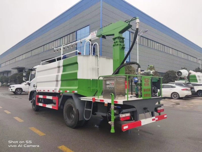 東風8噸鐵路抑塵車